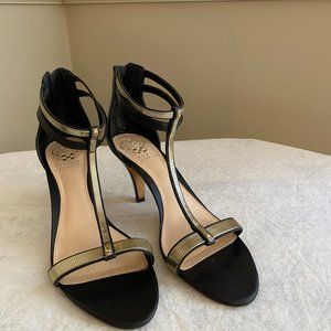 Vince Camuto Black/Gold Strappy Sandals.Size 8.5M